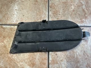 bontott SUZUKI SWIFT III Jobb Ködlámpa Rács