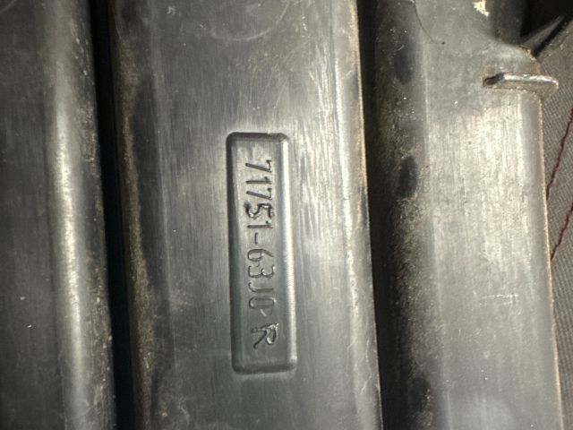 bontott SUZUKI SWIFT III Jobb Ködlámpa Rács