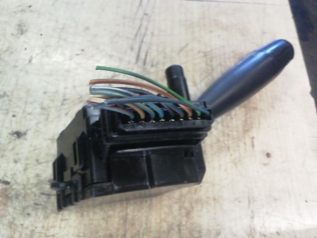 bontott SUZUKI SWIFT III Jobb Kormánykapcsoló Ablaktörlő