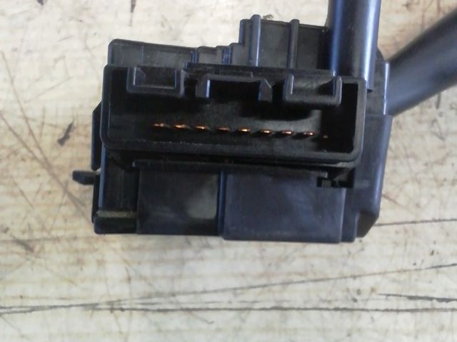 bontott SUZUKI SWIFT III Jobb Kormánykapcsoló Ablaktörlő