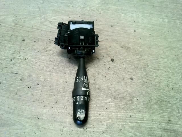 bontott SUZUKI SWIFT III Jobb Kormánykapcsoló Ablaktörlő