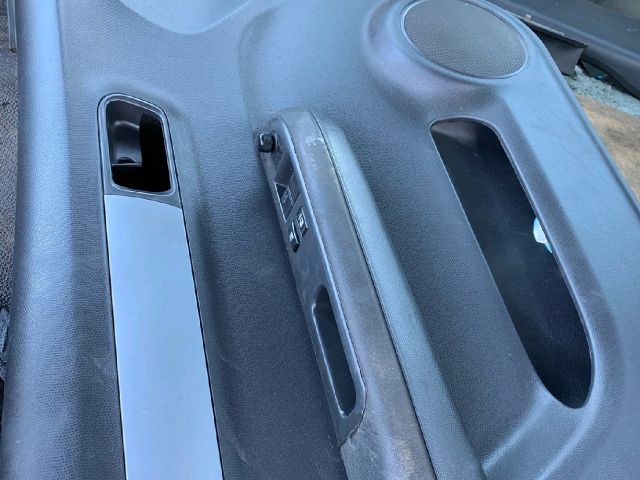 bontott SUZUKI SWIFT III Jobb Napellenző