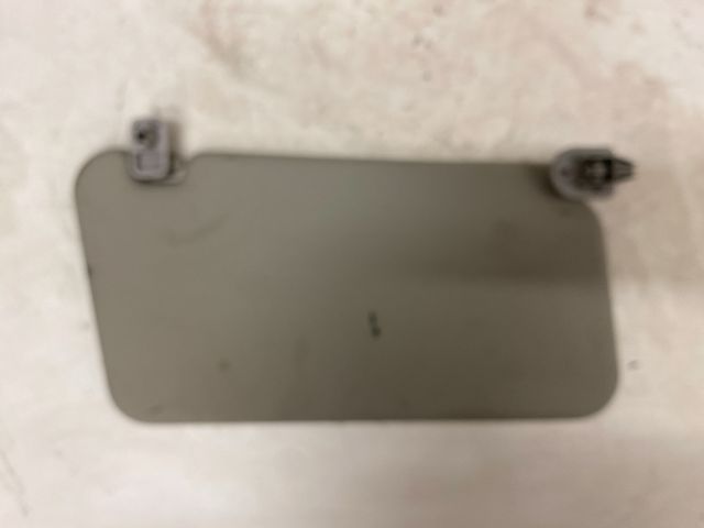 bontott SUZUKI SWIFT III Jobb Napellenző