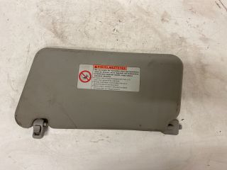 bontott SUZUKI SWIFT III Jobb Napellenző