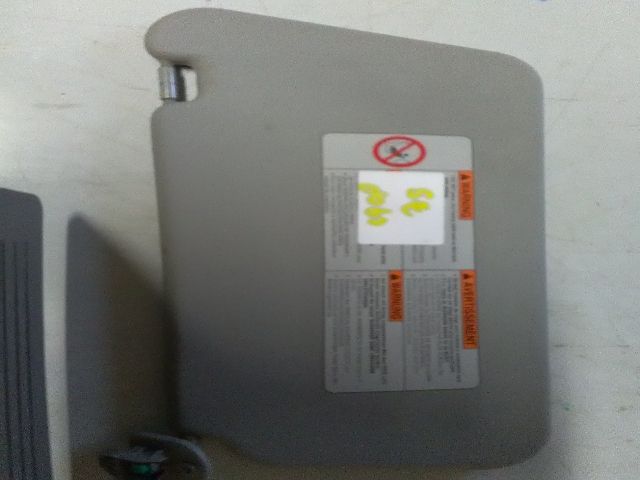 bontott SUZUKI SWIFT III Jobb Napellenző