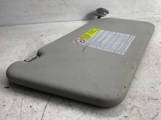 bontott SUZUKI SWIFT III Jobb Napellenző