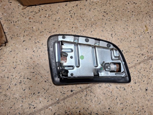 bontott SUZUKI SWIFT III Jobb Oldallégzsák