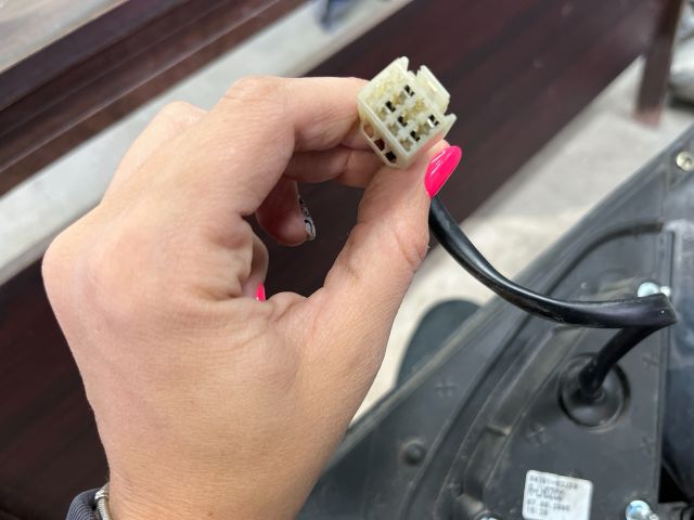 bontott SUZUKI SWIFT III Jobb Visszapillantó Tükör (Elektromos)