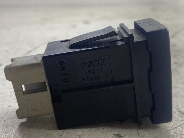 bontott SUZUKI SWIFT III Kapcsoló (Magában)