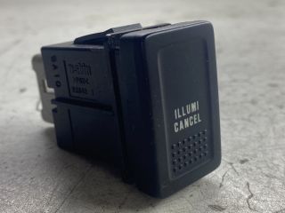 bontott SUZUKI SWIFT III Kapcsoló (Magában)