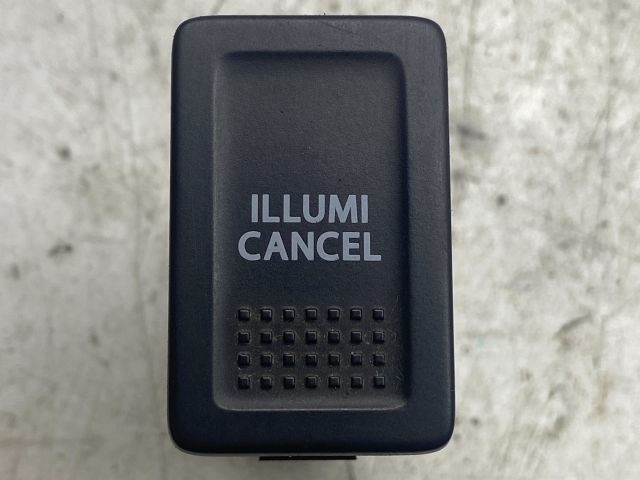 bontott SUZUKI SWIFT III Kapcsoló (Magában)