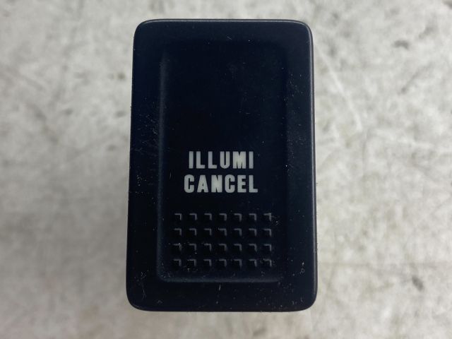 bontott SUZUKI SWIFT III Kapcsoló (Magában)