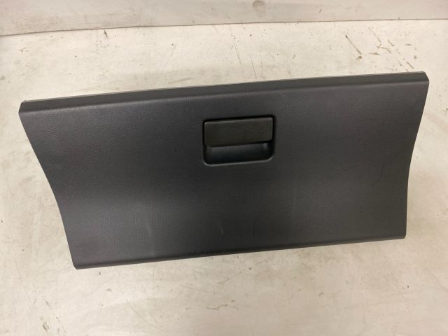 bontott SUZUKI SWIFT III Kesztyűtartó Ajtó