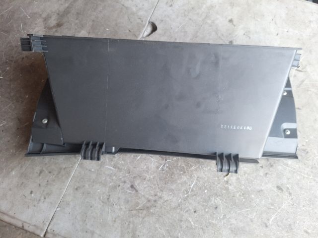 bontott SUZUKI SWIFT III Kesztyűtartó Ajtó