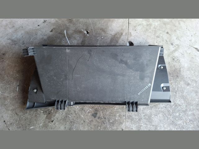 bontott SUZUKI SWIFT III Kesztyűtartó Ajtó