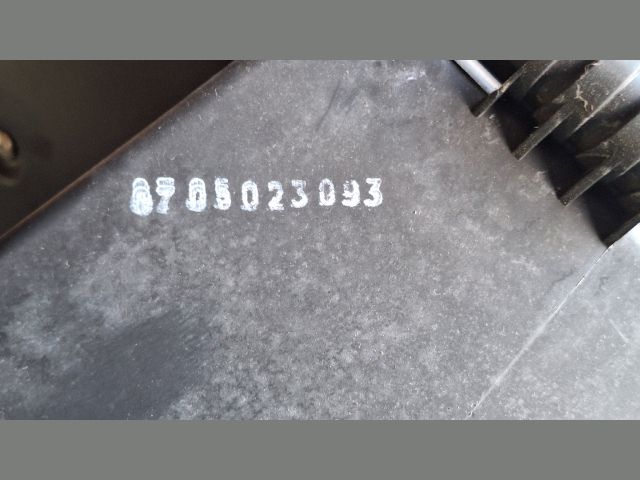 bontott SUZUKI SWIFT III Kesztyűtartó Ajtó