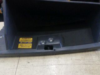 bontott SUZUKI SWIFT III Kesztyűtartó