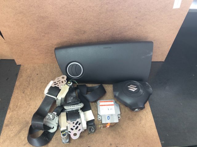 bontott SUZUKI SWIFT III Komplett Légzsák Szett