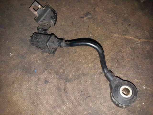 bontott SUZUKI SWIFT III Kopogás Jeladó