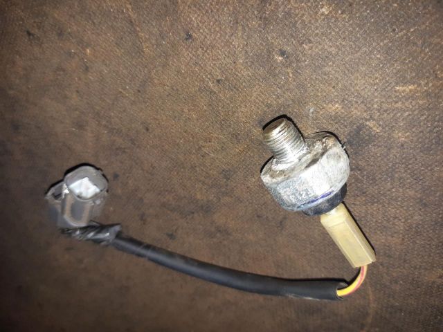 bontott SUZUKI SWIFT III Kopogás Jeladó