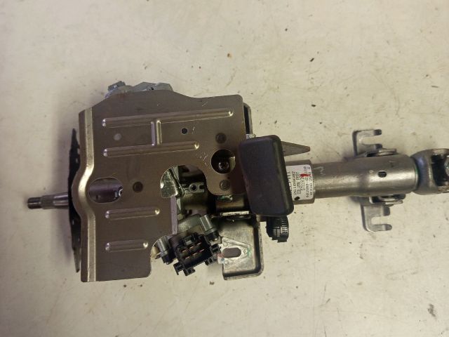 bontott SUZUKI SWIFT III Kormányoszlop Kormányzárral