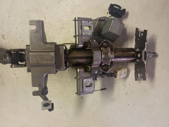 bontott SUZUKI SWIFT III Kormányoszlop Kormányzárral