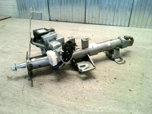 bontott SUZUKI SWIFT III Kormányoszlop