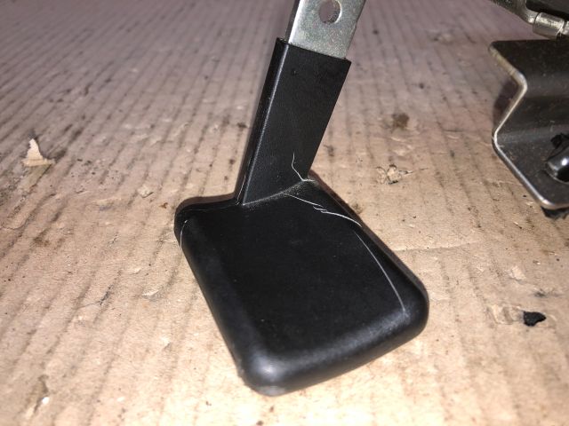 bontott SUZUKI SWIFT III Kormányoszlop