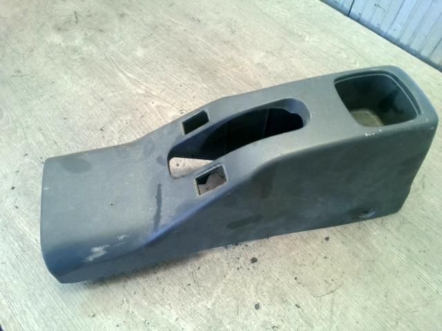 bontott SUZUKI SWIFT III Középső Kardánbox Burkolat