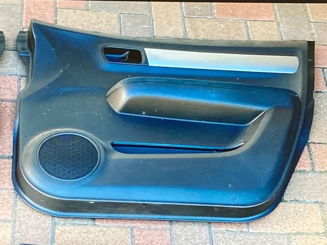 bontott SUZUKI SWIFT III Középső Kardánbox Burkolat