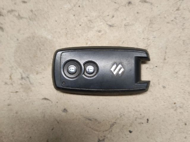 bontott SUZUKI SWIFT III Központizár Kapcsoló