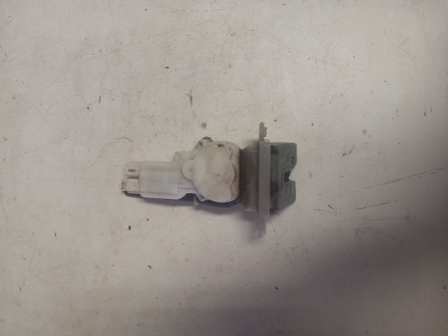 bontott SUZUKI SWIFT III Központizár Motor Csomagtérajtó