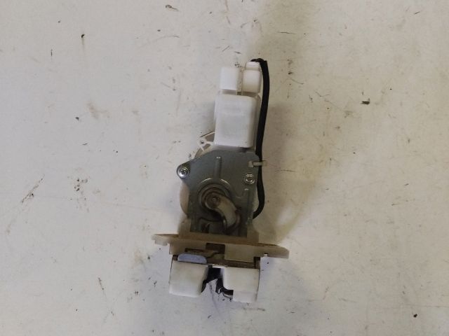 bontott SUZUKI SWIFT III Központizár Motor Csomagtérajtó