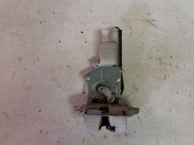 bontott SUZUKI SWIFT III Központizár Motor Csomagtérajtó