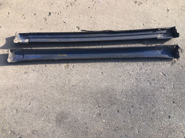 bontott SUZUKI SWIFT III Küszöb Burkolat