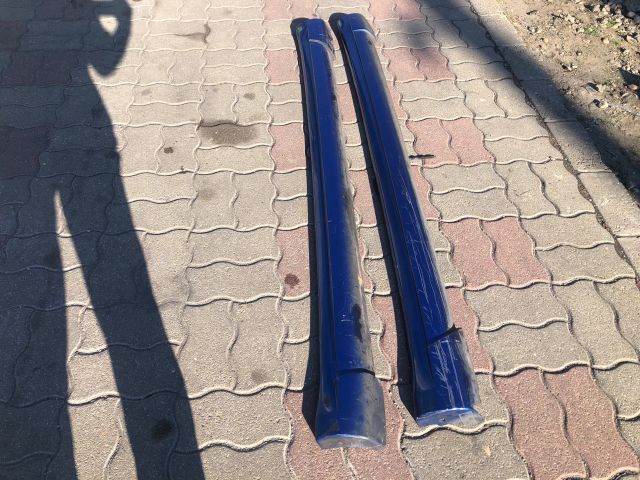 bontott SUZUKI SWIFT III Küszöb Burkolat