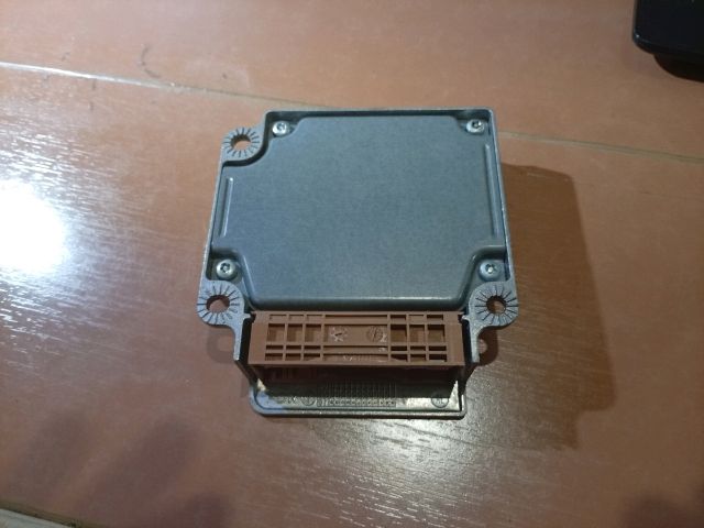 bontott SUZUKI SWIFT III Légzsák Elektronika