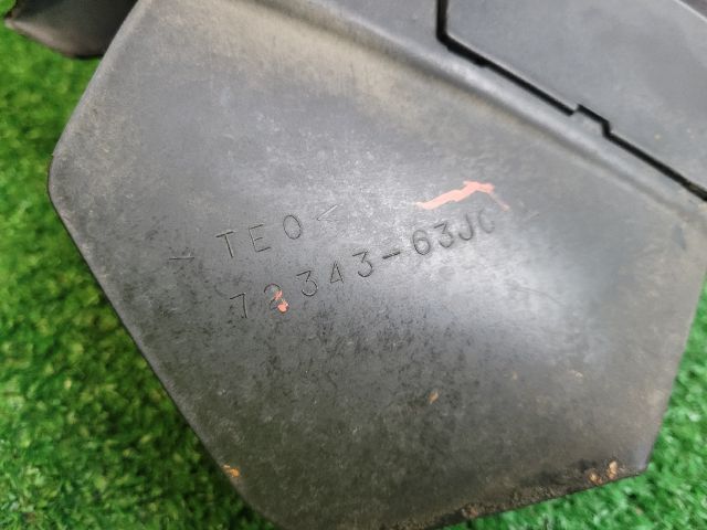 bontott SUZUKI SWIFT III Levélrács