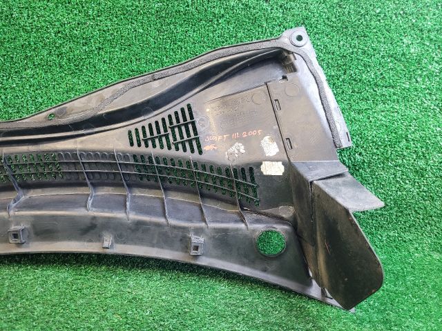 bontott SUZUKI SWIFT III Levélrács