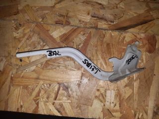 bontott SUZUKI SWIFT III Motorháztető Bal Zsanér