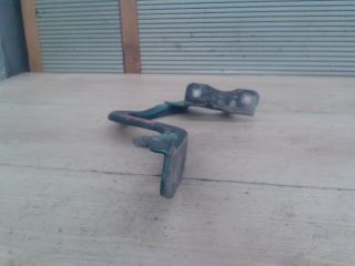 bontott SUZUKI SWIFT III Motorháztető Jobb Zsanér