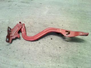 bontott SUZUKI SWIFT III Motorháztető Jobb Zsanér