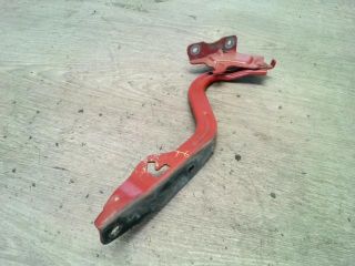 bontott SUZUKI SWIFT III Motorháztető Jobb Zsanér