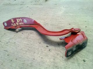 bontott SUZUKI SWIFT III Motorháztető Jobb Zsanér