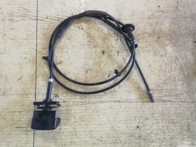 bontott SUZUKI SWIFT III Motorháztető Nyitó Kar / Gomb