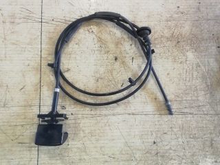 bontott SUZUKI SWIFT III Motorháztető Nyitó Kar / Gomb