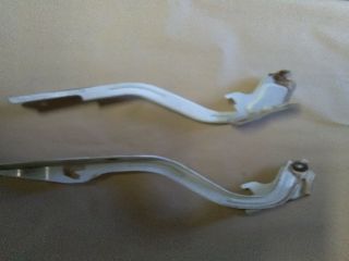 bontott SUZUKI SWIFT III Motorháztető Zsanér Pár