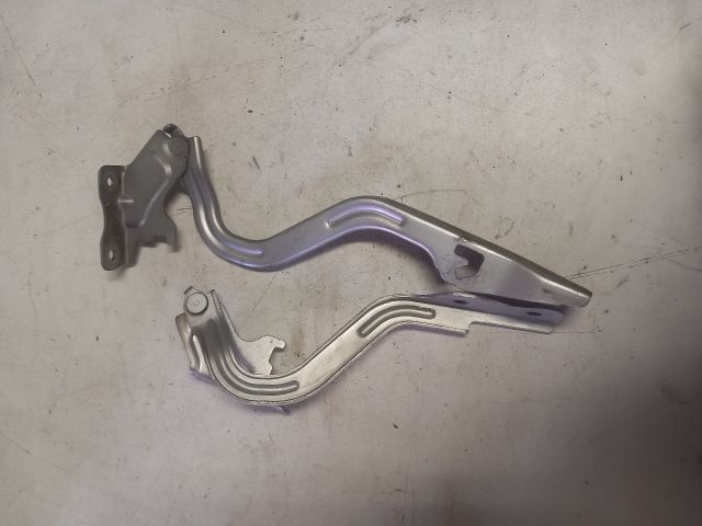 bontott SUZUKI SWIFT III Motorháztető Zsanér Pár