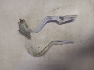 bontott SUZUKI SWIFT III Motorháztető Zsanér Pár