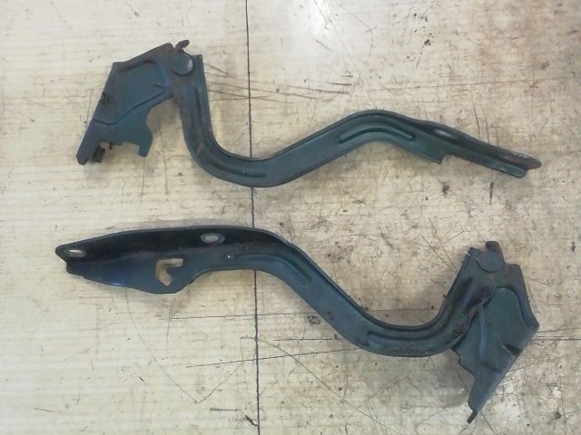 bontott SUZUKI SWIFT III Motorháztető Zsanér Pár